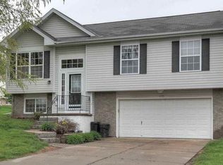 8219 N 153rd Ter, Bennington, NE 68007