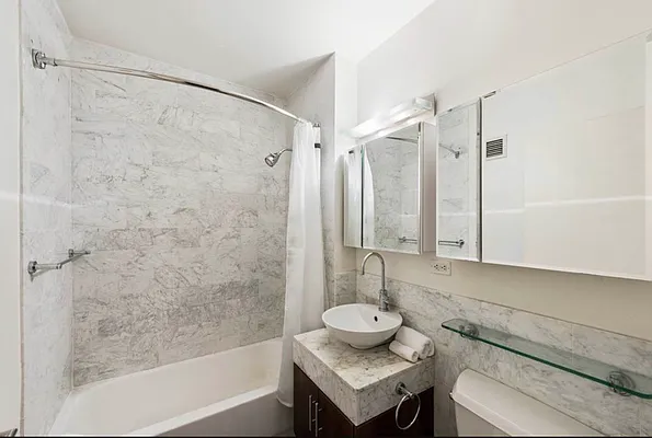 Rented by Level Group | media 16