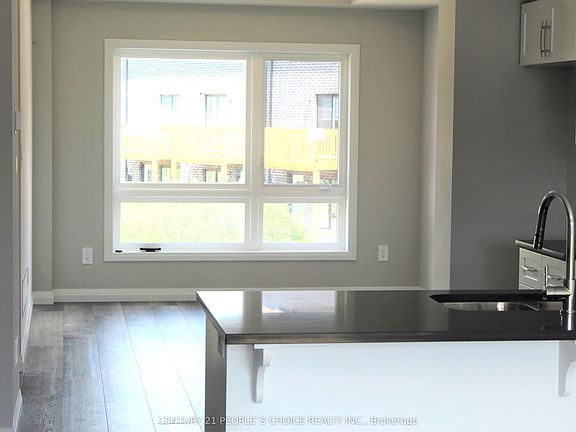 5th image of 720 Grey St #37
