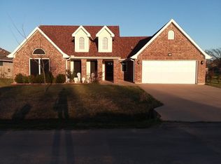 230 Windjammer Rd, Mabank, TX 75156