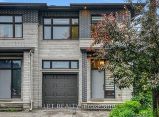 319 Glynn Ave, Ottawa, ON K1K 1R9