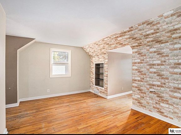 2nd image of 4520 Lafayette Ave #1