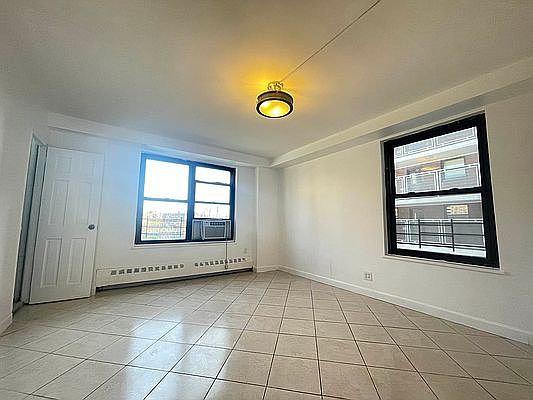 1st image of 61-15 98th St #5Z