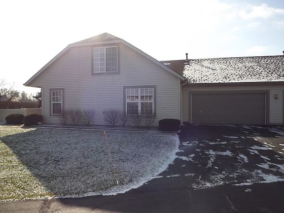 2nd image of 79 Villa Pointe Dr
