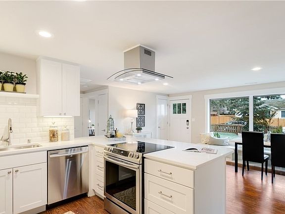 4th image of 1144 N 160th St