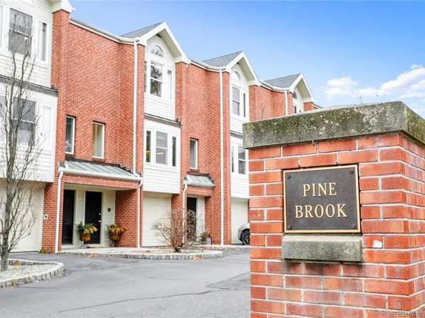 3 Pine Brook Lane #3, Darien, CT 06820