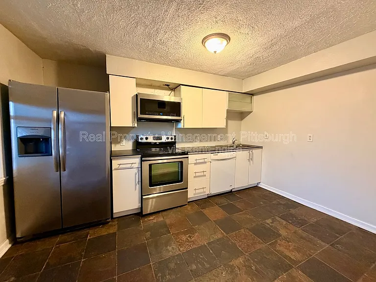 2840 Josephine St — Photo 16