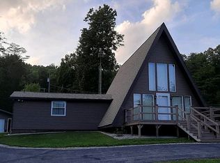 8001 Elizabeth Pike, Elizabeth, WV 26143