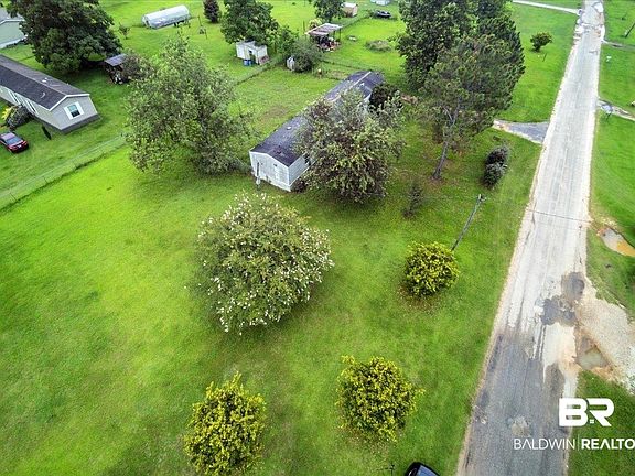 4th image of 8296 Bennett Rd W