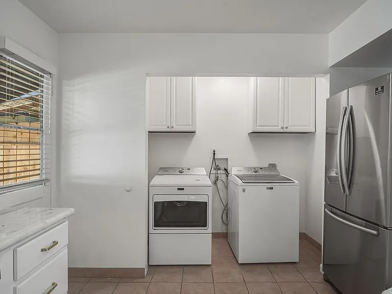 737 N Alda Dr — Photo 7