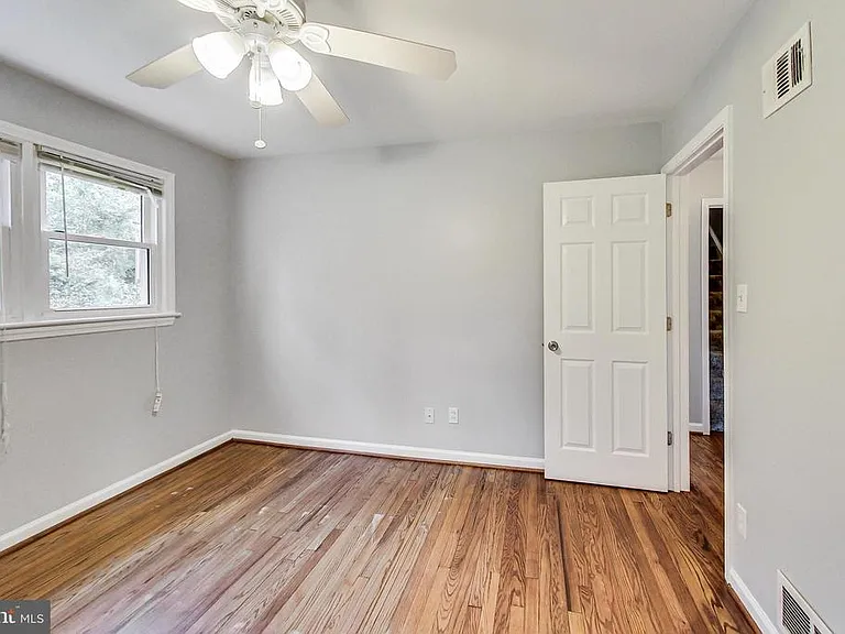 6641 Barrett Rd — Photo 14