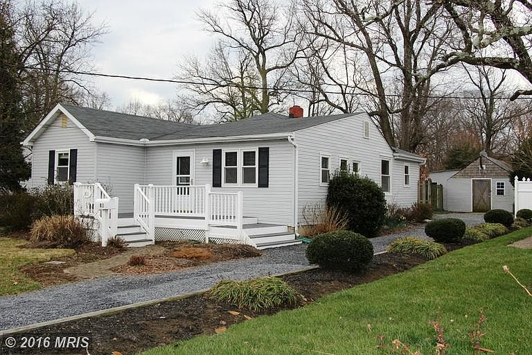 1st image of 811 Parkwood Ave