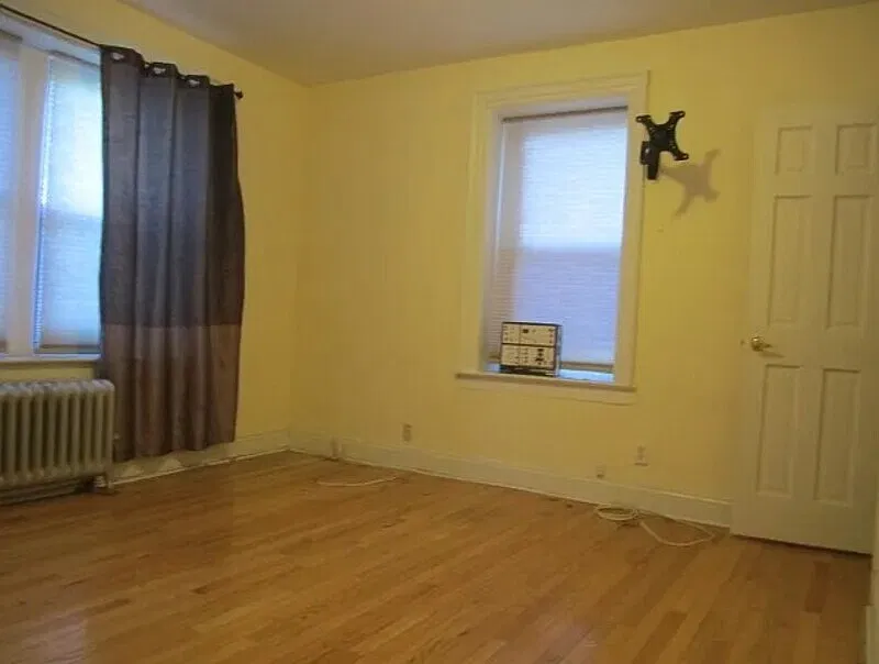 1 bed, 1.0 bath, $1,050 — Photo 3