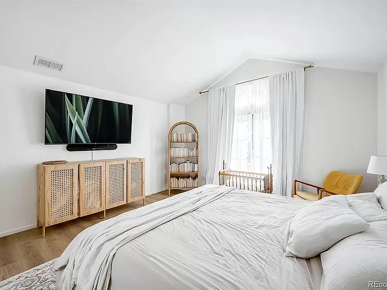 16275 Beauty Bush Pl — Photo 3