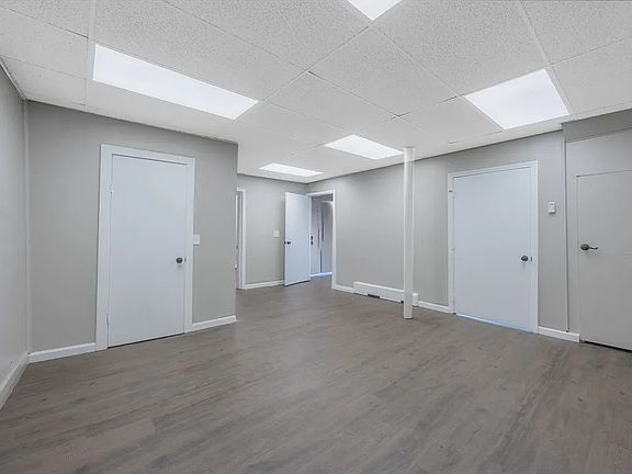 5th image of 318 Newton St Suite 1