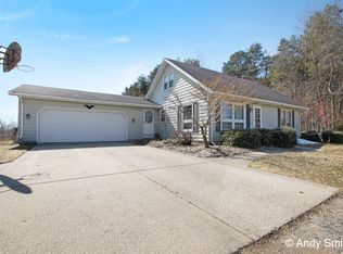 9940 Baldwin St, Zeeland, MI 49464