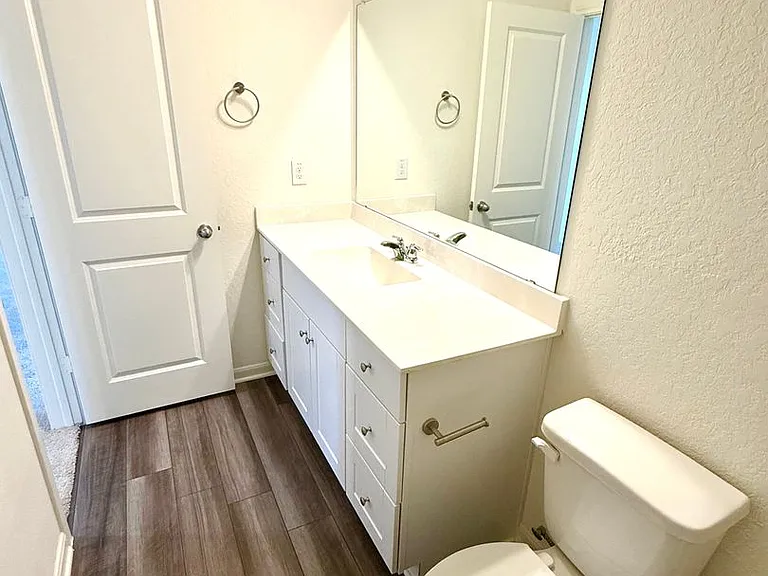12823 Cygnus — Photo 27