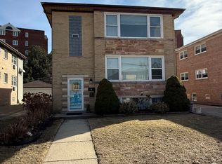 8527 W Berwyn Ave #2, Chicago, IL 60656