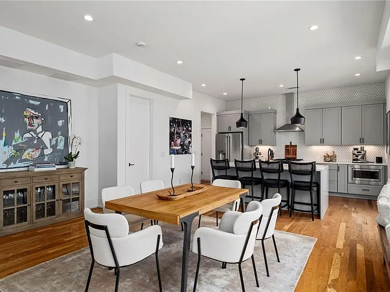 94 Whitefoord Ave NE #A — Photo 3