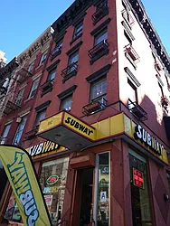 852 Tenth Avenue in Hell&#39;s Kitchen