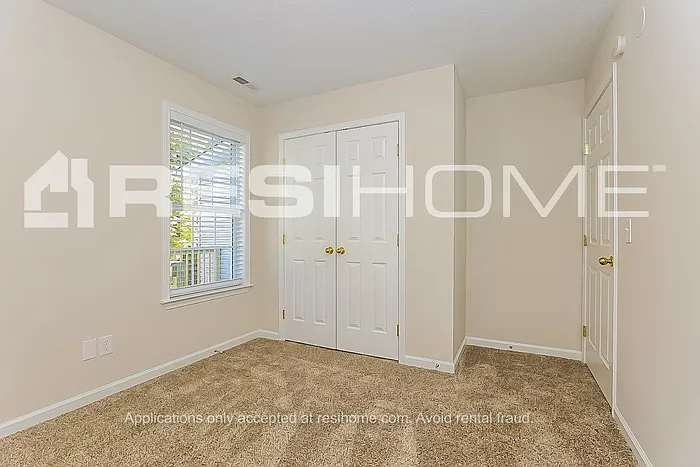 632 Zellwood Dr — Photo 8