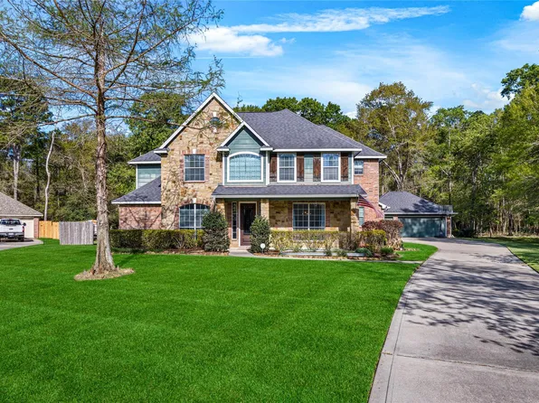 1007 Commons Waterway Dr, Huffman, TX 77336