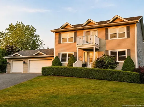 56 Maliseet Dr, Rothesay, NB E2E 2E9
