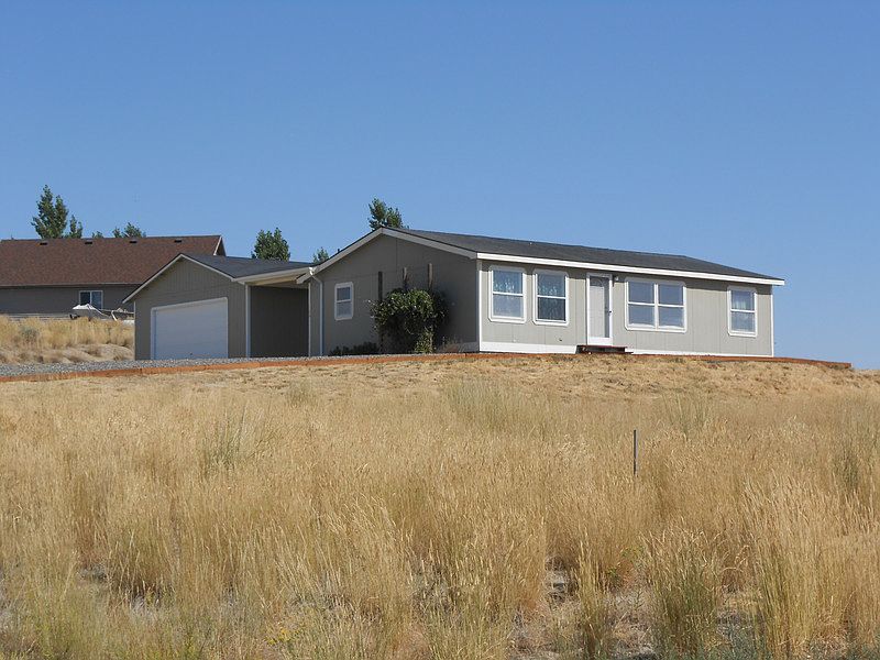East view front of home