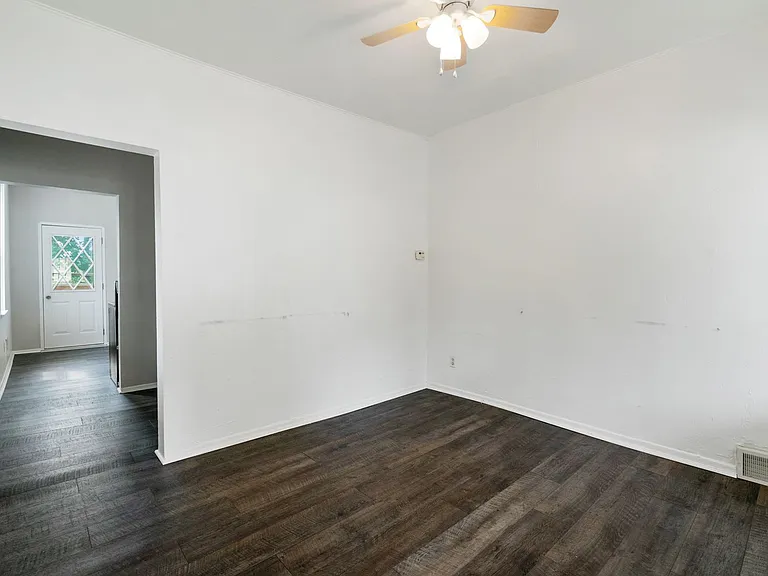 Convenient 2 Bedroom home in Mt. Washington available July 1! — Photo 15
