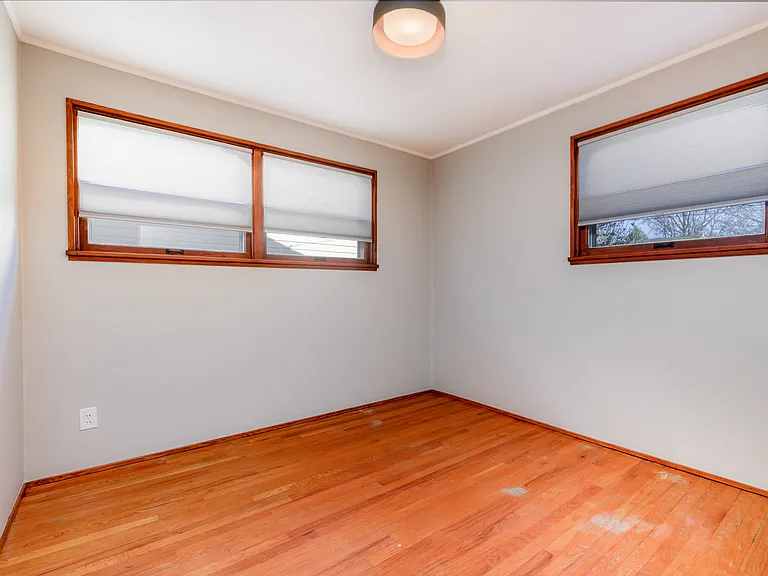 7032 Parkwood St — Photo 15