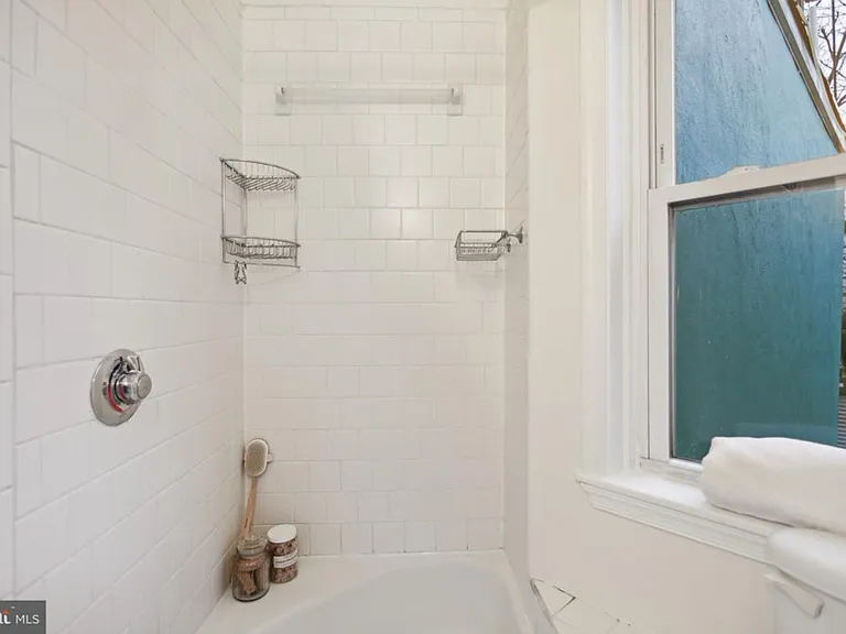 2232 12th Pl NW — Photo 15