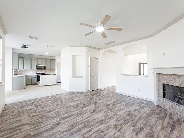 32506 Rosella Ln — Photo 11