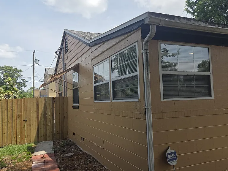 new side gate