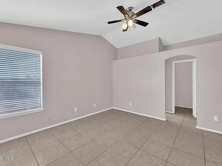 11868 Oak Crossing Dr — Photo 33
