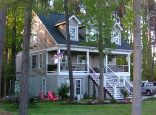 19557 General Puller Hwy, Deltaville, VA 23043