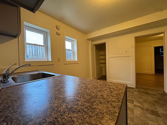 2nd image of 1616 W Windlake Ave #6