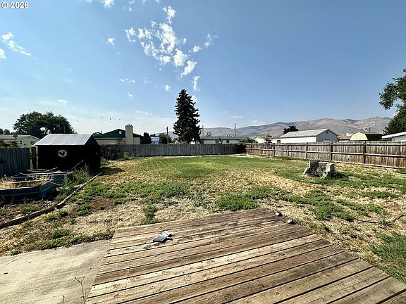 4th image of 3105 E St