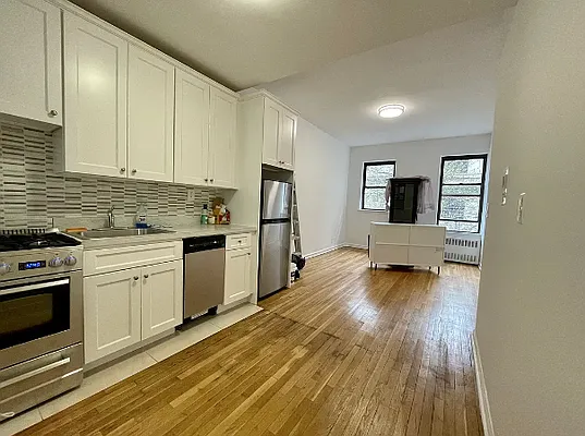 Rented by Compass | media 2