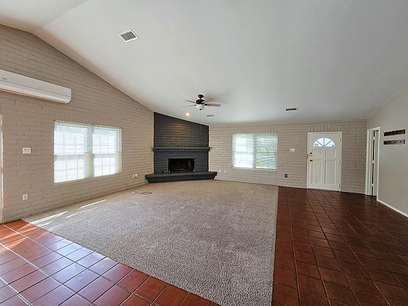 5th image of 704 W Dormard Ave
