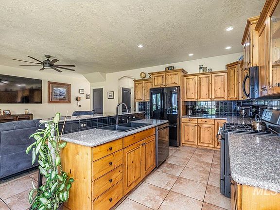 4th image of 18593 S Pleasant Valley Rd