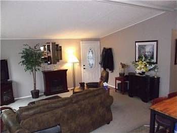 5th image of 5900 64th St NE