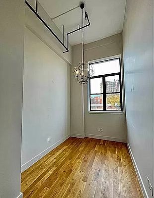 5th image of 358 Kosciuszko St #23