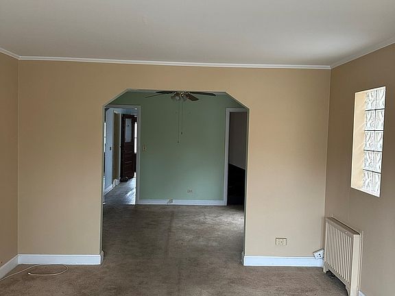 3rd image of 3250 N Olcott Ave