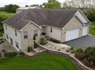 11500 Fox Rd, Yorkville, IL 60560