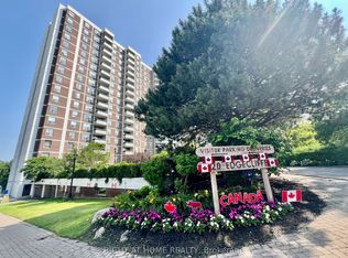 20 Edgecliff Golfway #1008, Toronto, ON M3C 3A4