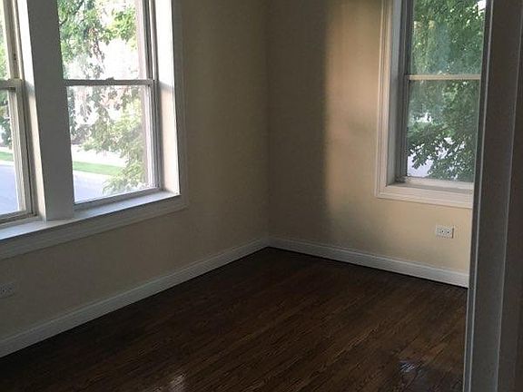 3rd image of 7219 S Langley Ave #1