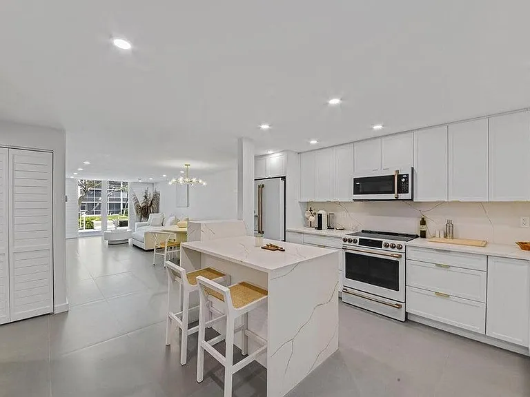 765 Jeffery St #1-101 — Photo 1