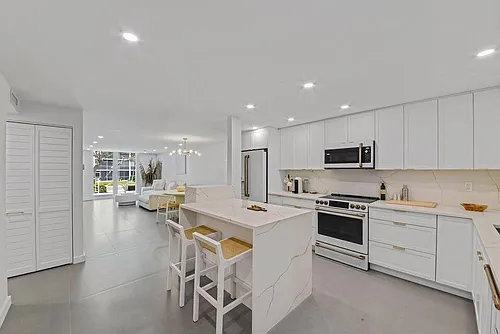 765 Jeffery St #1-101 Photo 1