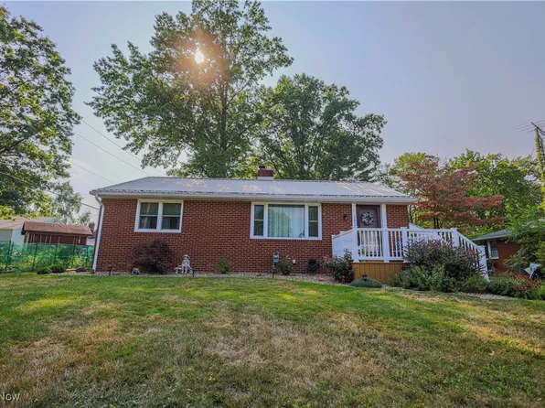 1615 Lilly Ln, Alliance, OH 44601