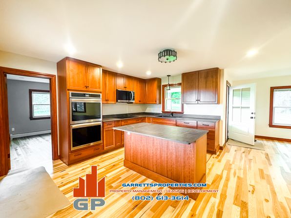 98 W Shore Rd #1